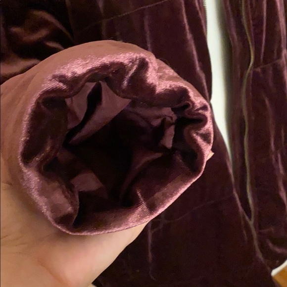 🎉HOST PICK🎉 Who What Wear Velvet Puff Jacket - Picture 12 of 12